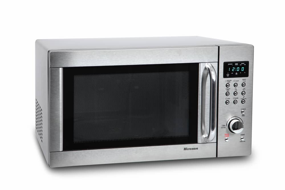 what is the difference between microwave and oven