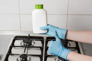 how to clean gas stove